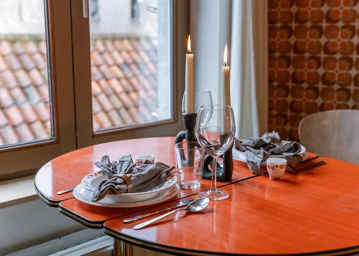 Huswell - Characterful Apartment In Central Ghent